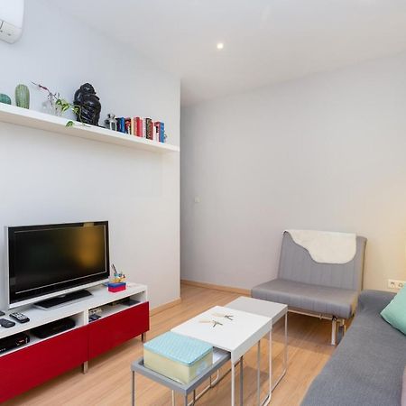 Amparo Apartment Мадрид Екстериор снимка