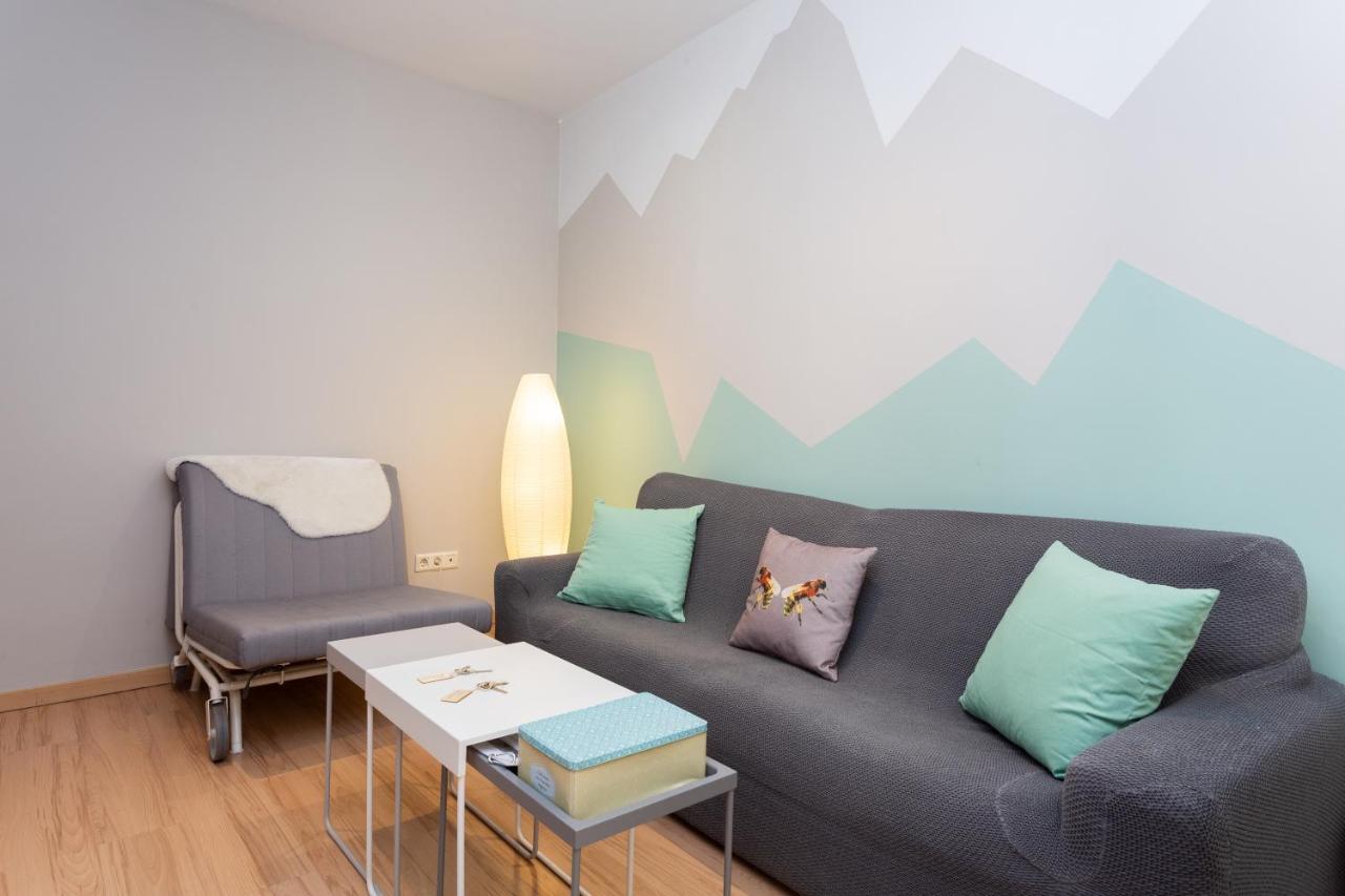 Amparo Apartment Мадрид Екстериор снимка