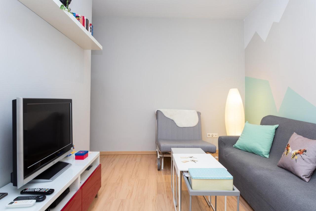 Amparo Apartment Мадрид Екстериор снимка